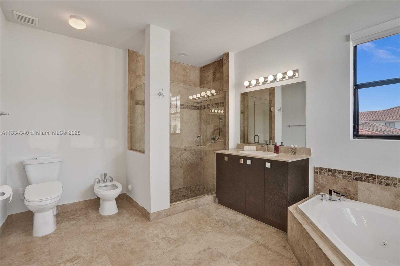 Small Image of 1007 NORTH WEST 99TH CT, Miami Number 66