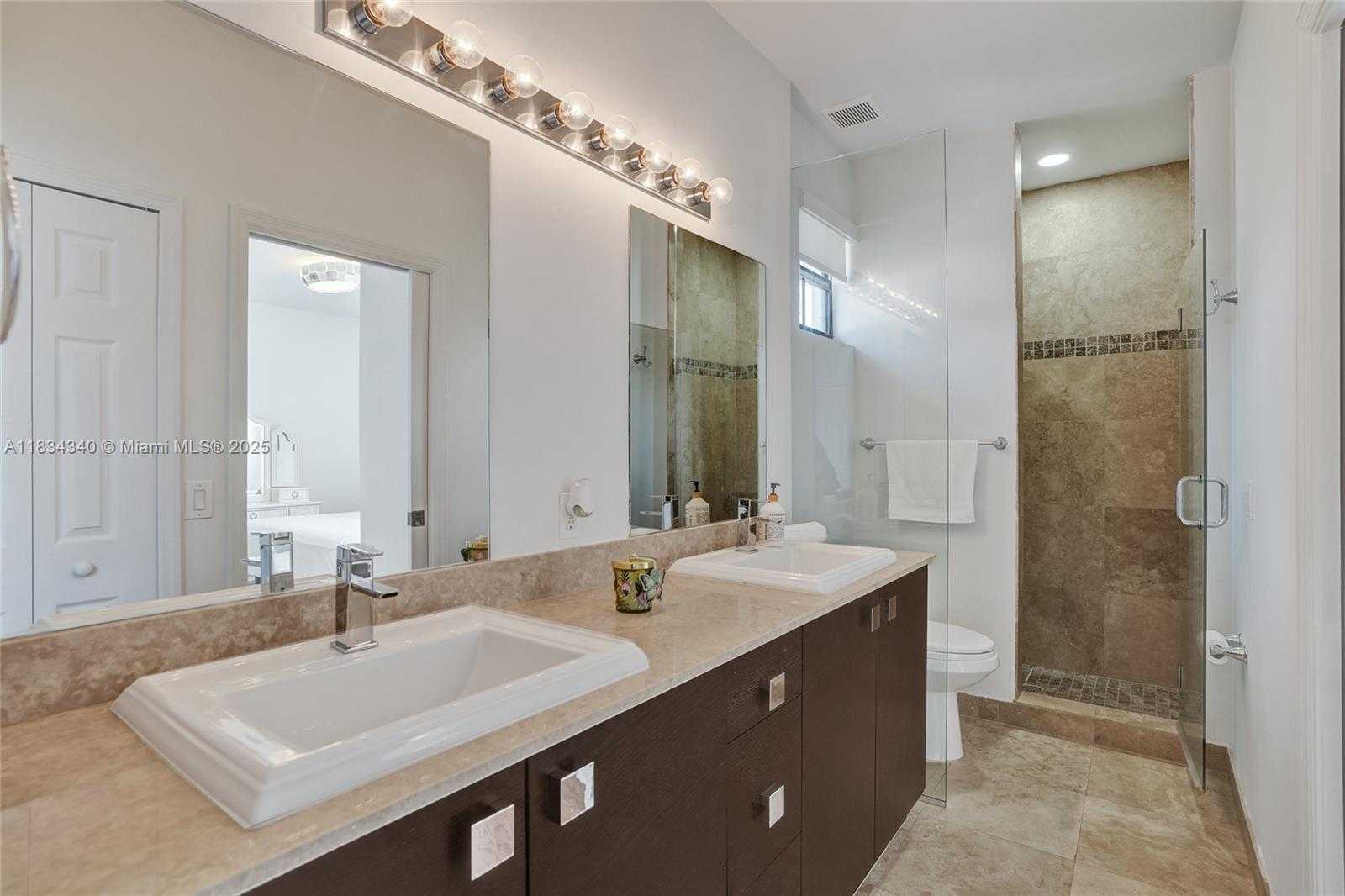 Small Image of 1007 NORTH WEST 99TH CT, Miami Number 71