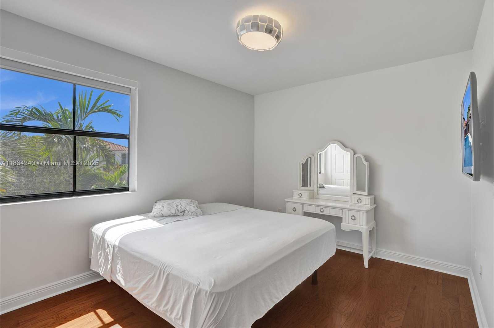 Small Image of 1007 NORTH WEST 99TH CT, Miami Number 73