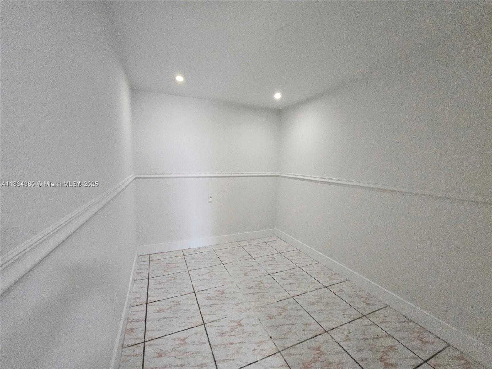 Small Image of 260 NORTH WEST 107TH AVE #104, Miami Number 11