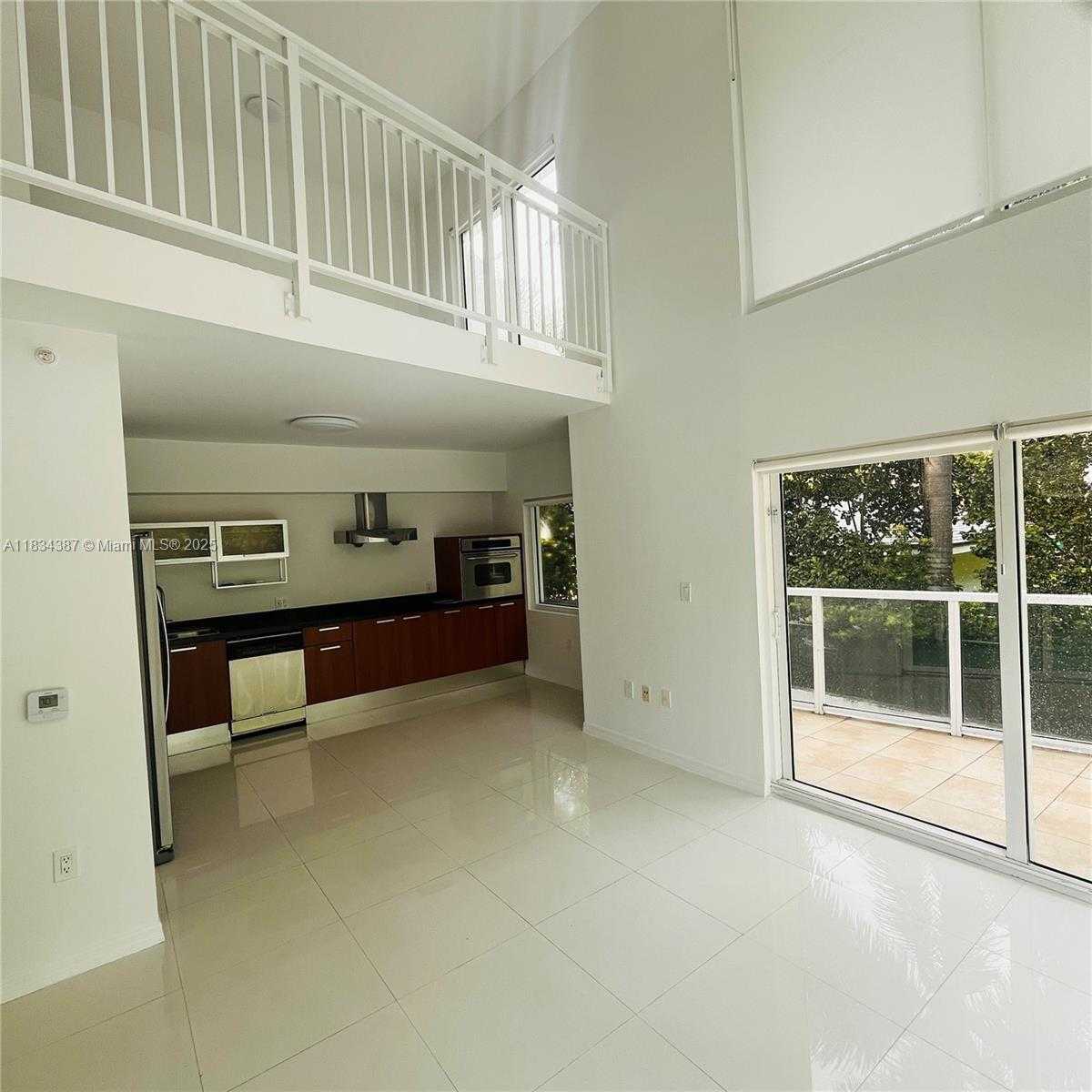 Small Image of 1650 BRICKELL AVE #112, Miami Number 4