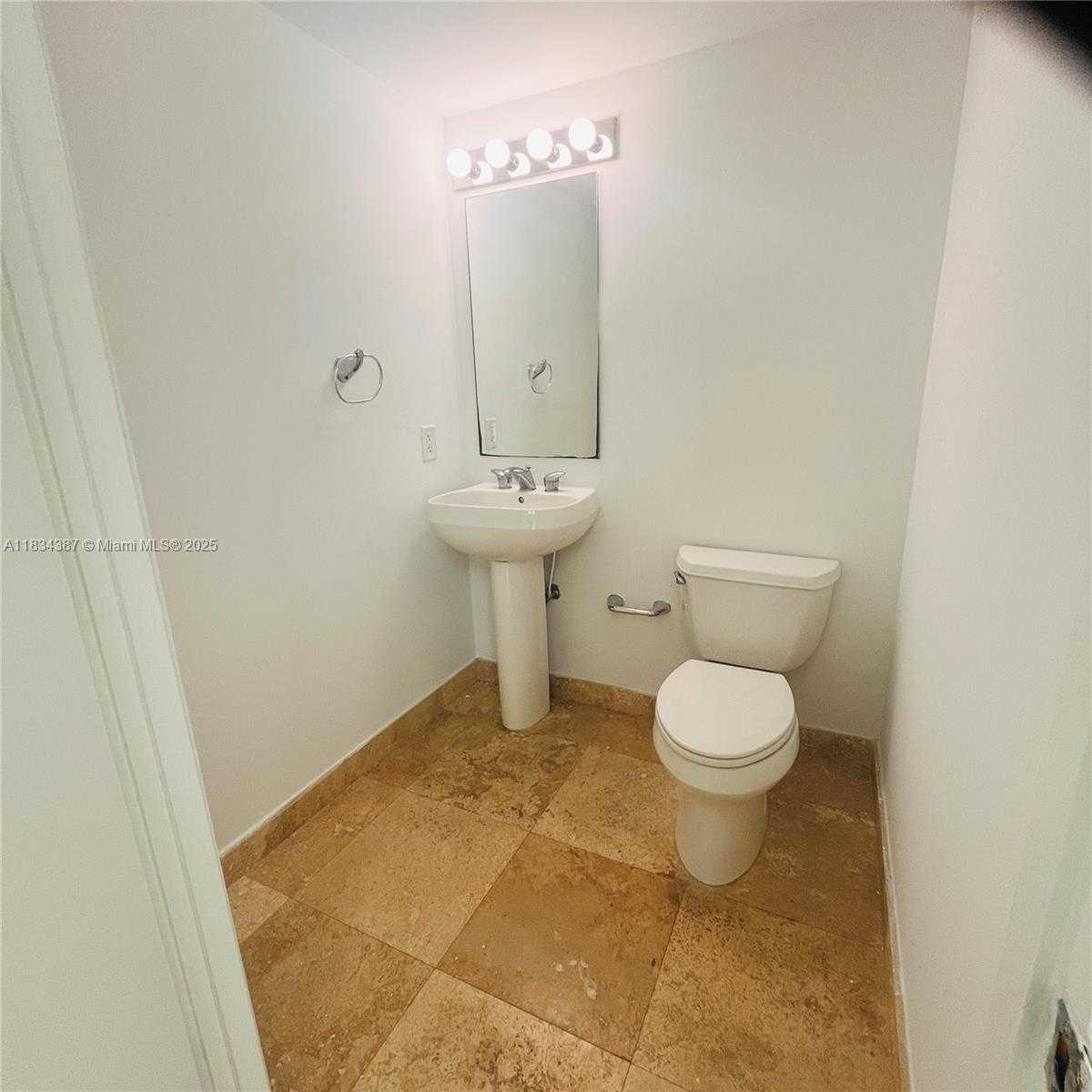 Small Image of 1650 BRICKELL AVE #112, Miami Number 5