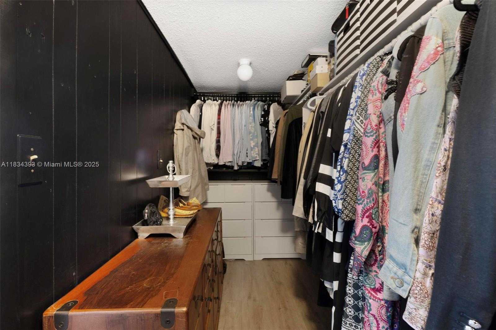 Small Image of 11111 BISCAYNE BLVD #14G, Miami Number 14