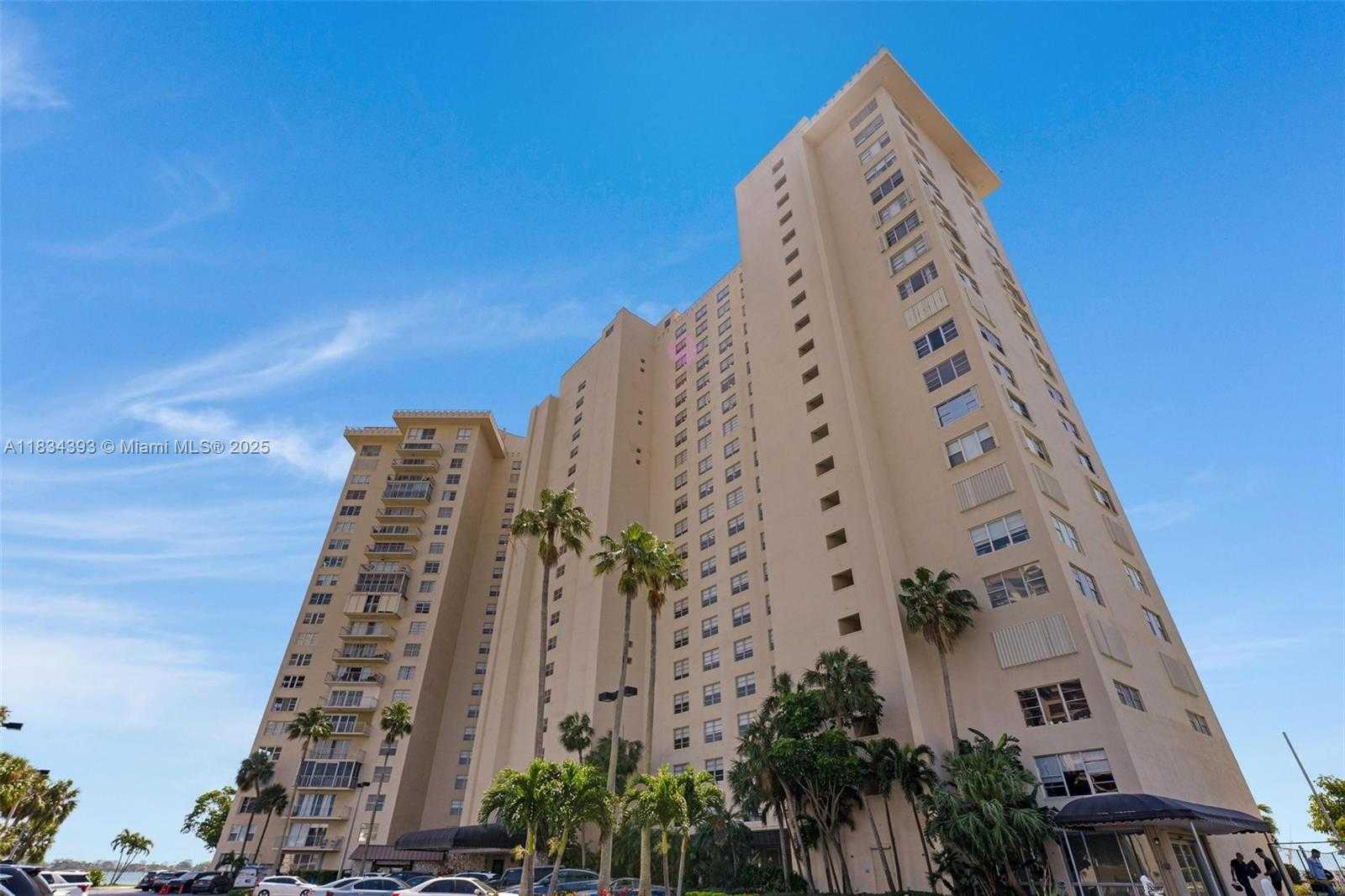 Small Image of 11111 BISCAYNE BLVD #14G, Miami Number 2