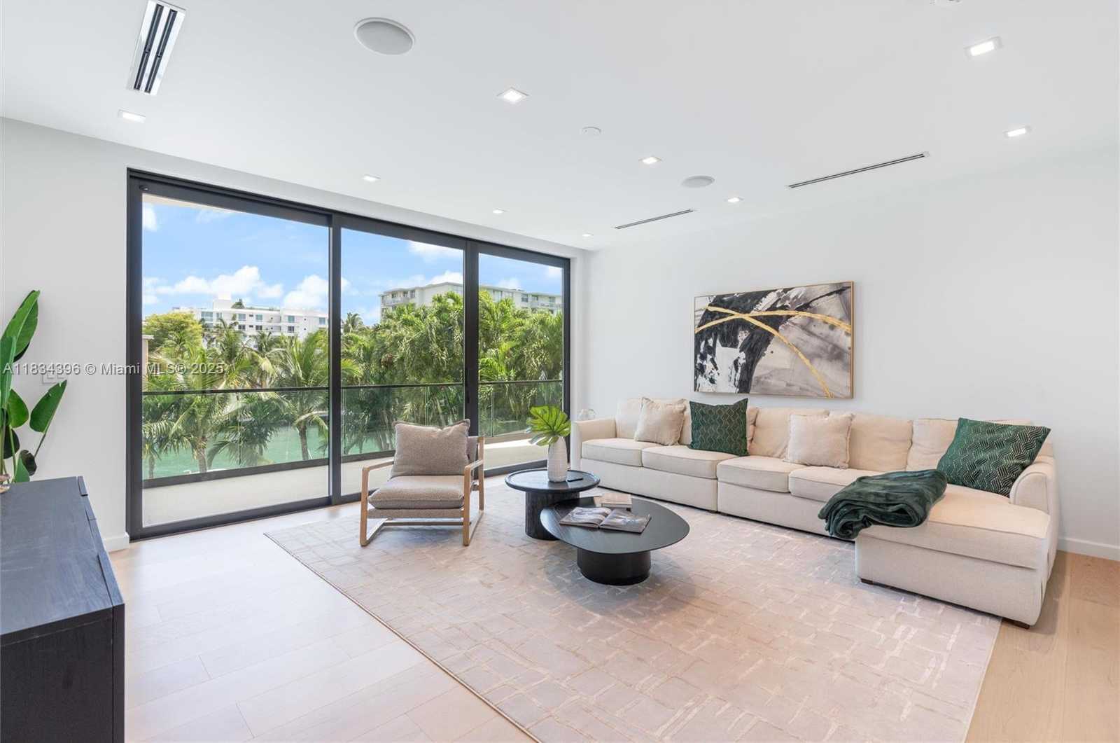 Small Image of 10161 EAST BROADVIEW DR, Bay Harbor Islands Number 15