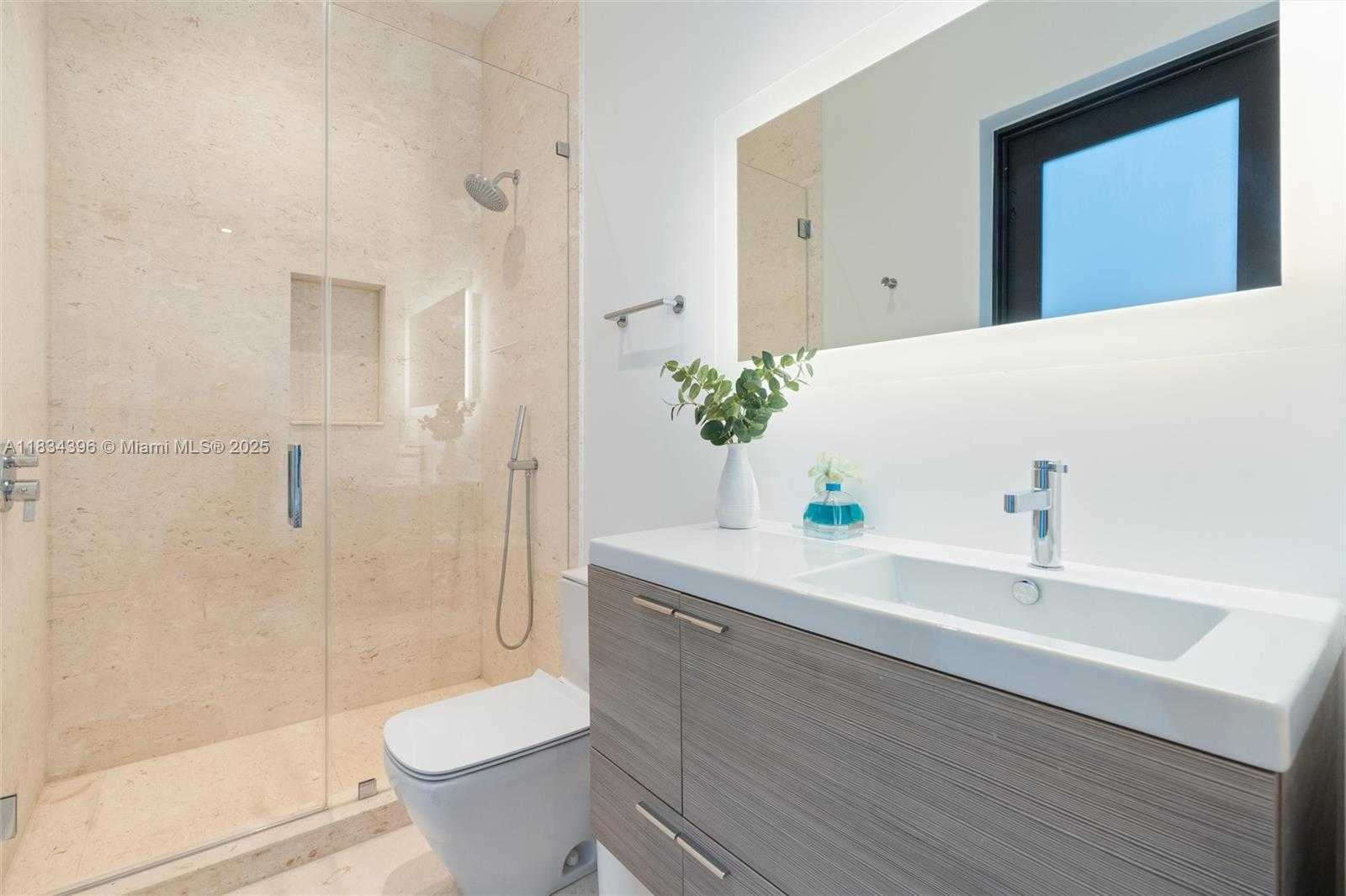 Small Image of 10161 EAST BROADVIEW DR, Bay Harbor Islands Number 20