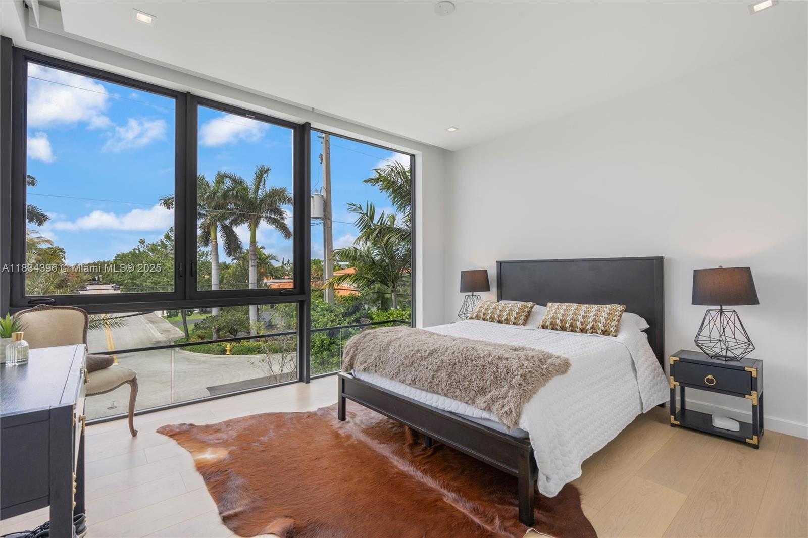 Small Image of 10161 EAST BROADVIEW DR, Bay Harbor Islands Number 21