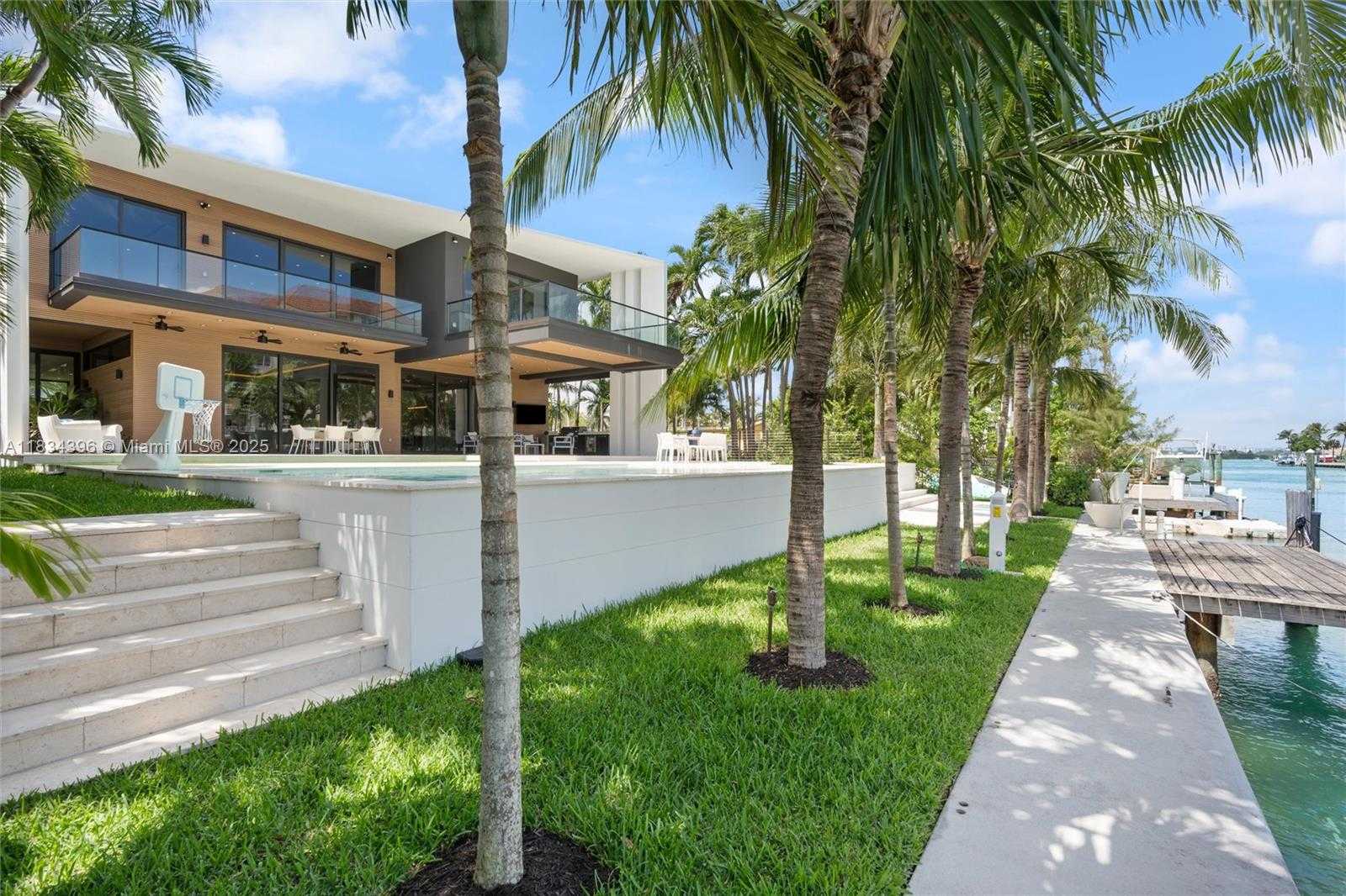 Small Image of 10161 EAST BROADVIEW DR, Bay Harbor Islands Number 32