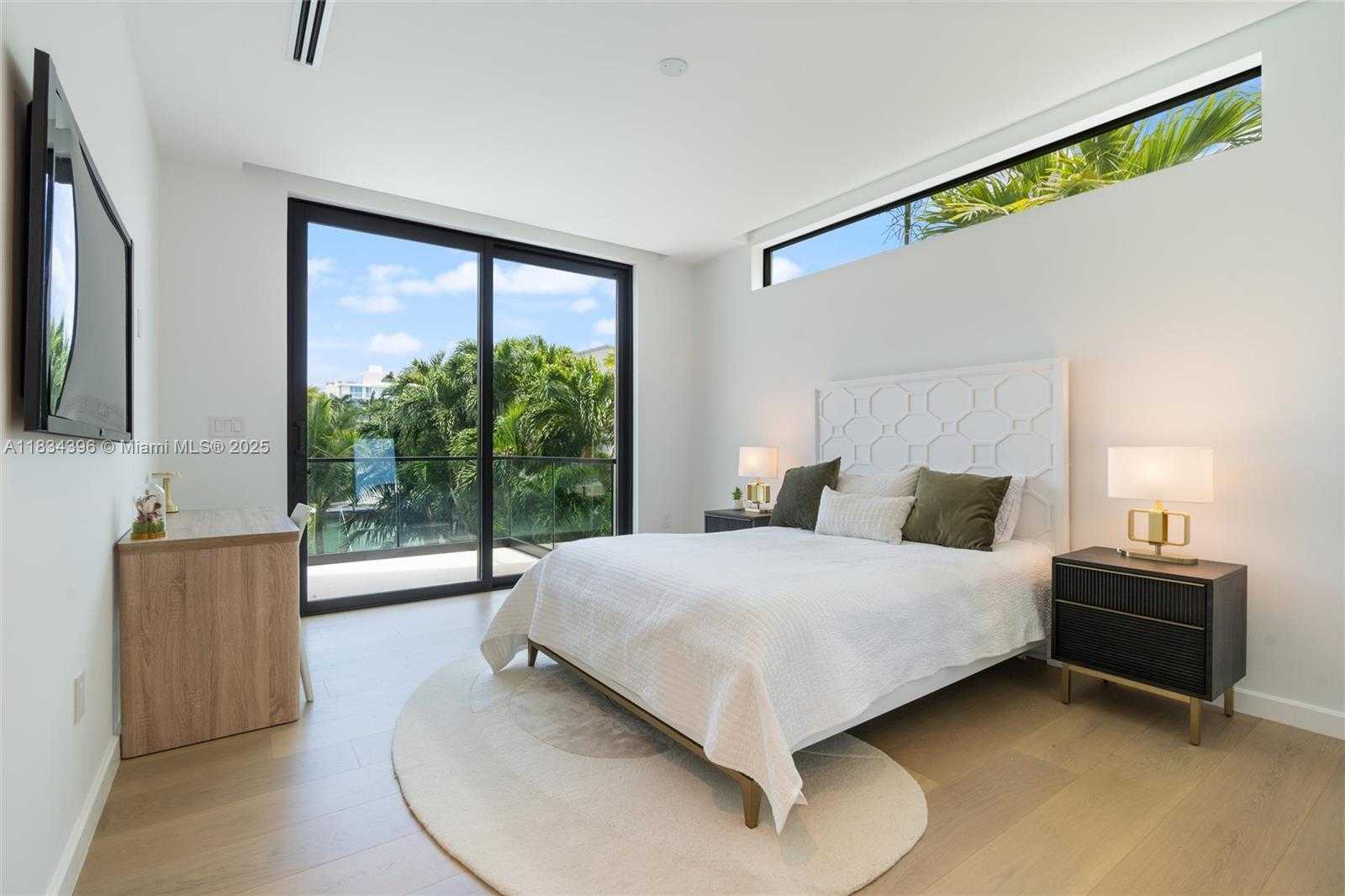 Small Image of 10161 EAST BROADVIEW DR, Bay Harbor Islands Number 33