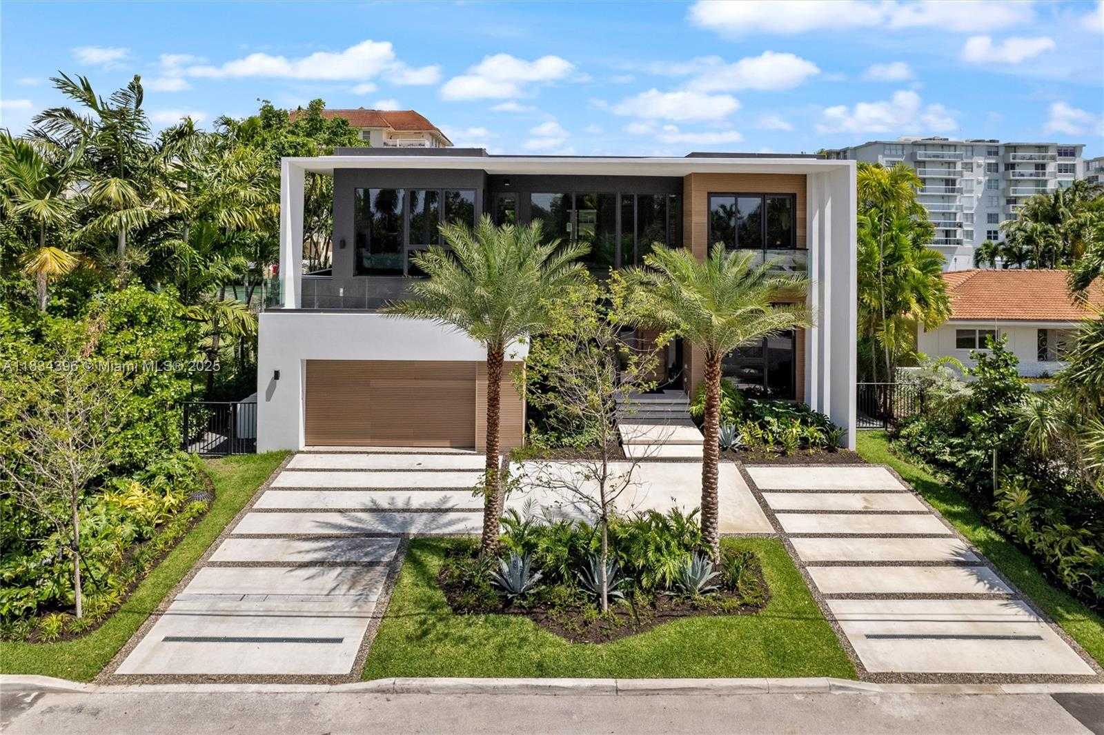 Small Image of 10161 EAST BROADVIEW DR, Bay Harbor Islands Number 36