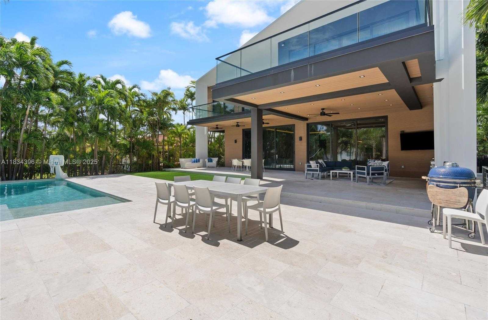 Small Image of 10161 EAST BROADVIEW DR, Bay Harbor Islands Number 5