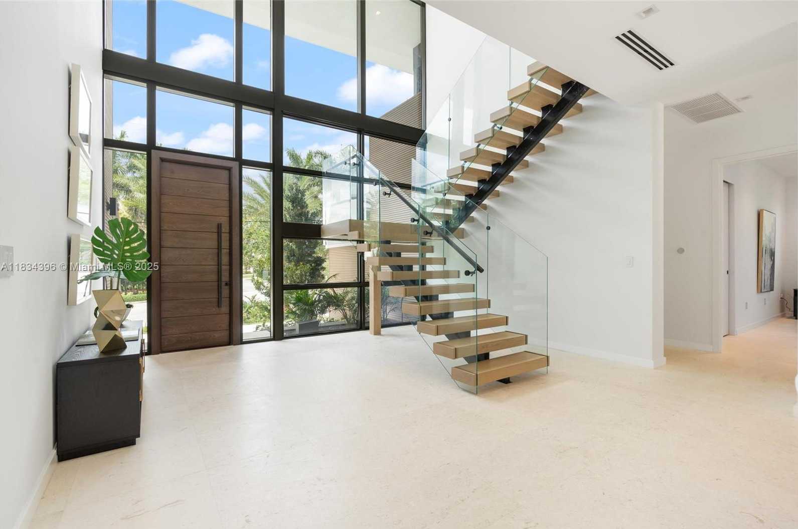 Small Image of 10161 EAST BROADVIEW DR, Bay Harbor Islands Number 7