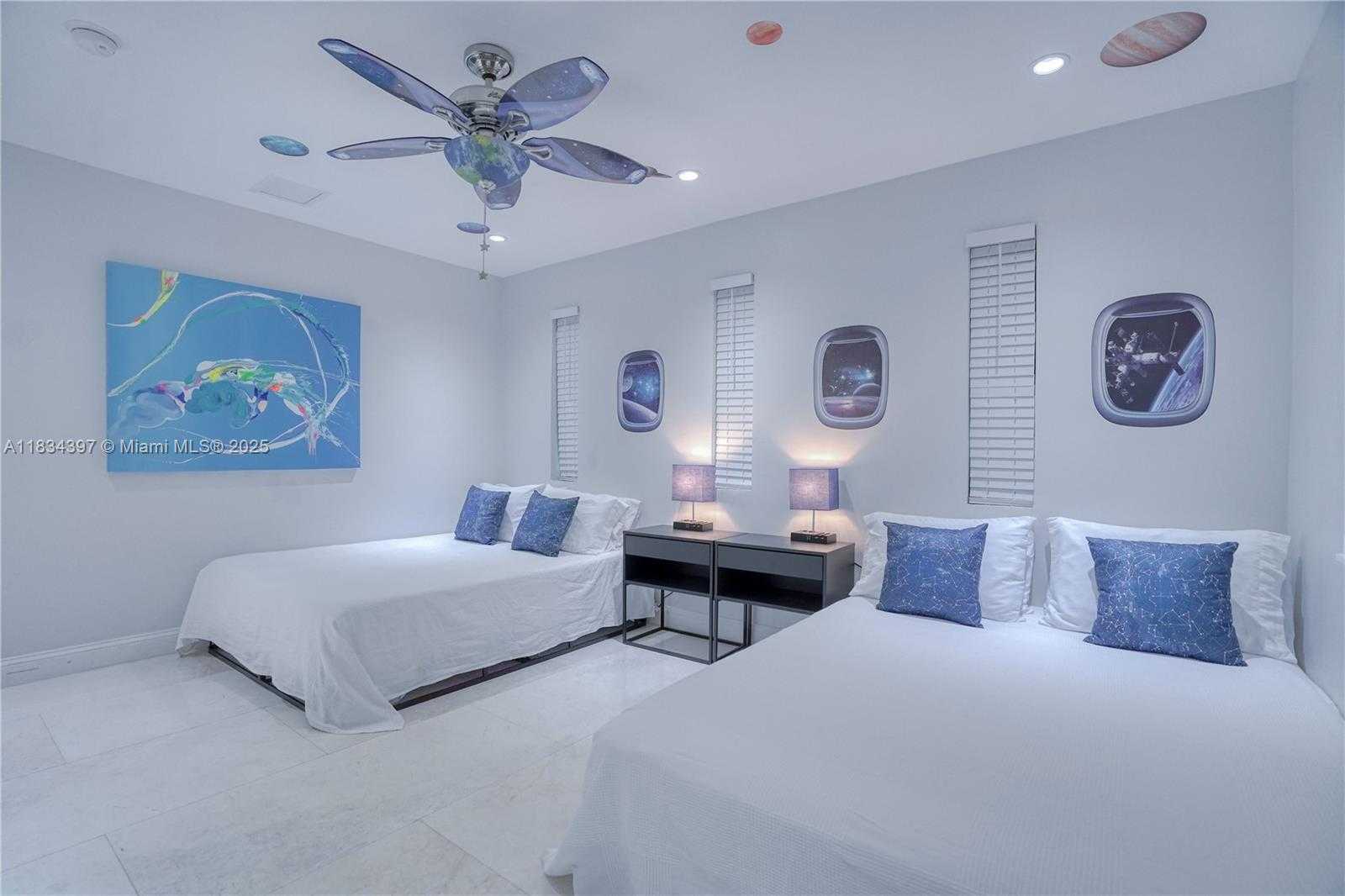 Small Image of 13300 BISCAYNE BAY TER, North Miami Number 37