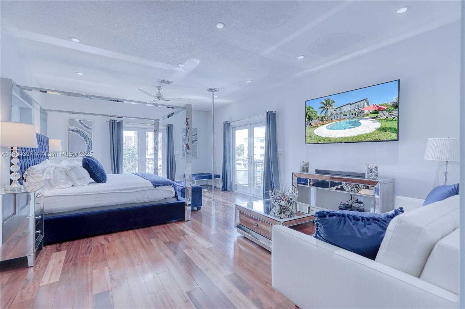 Small Image of 13300 BISCAYNE BAY TER, North Miami Number 51