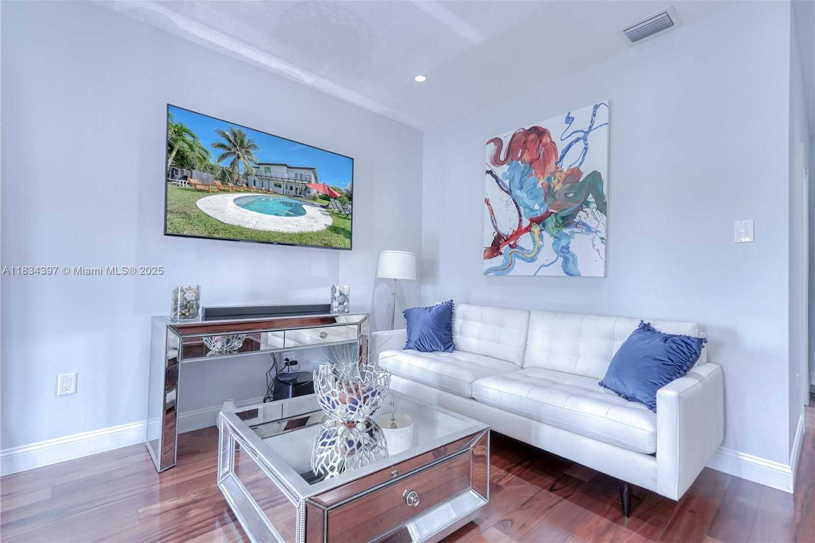 Small Image of 13300 BISCAYNE BAY TER, North Miami Number 54
