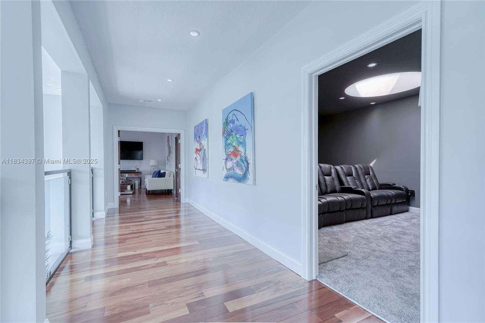 Small Image of 13300 BISCAYNE BAY TER, North Miami Number 71
