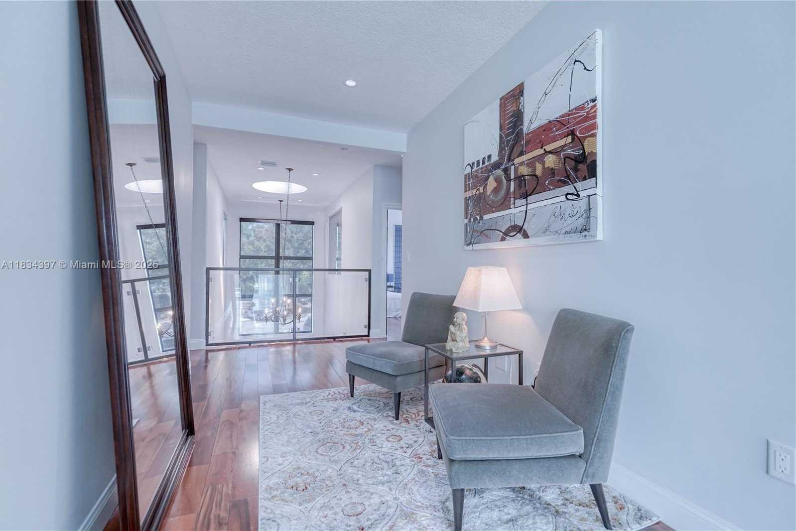Small Image of 13300 BISCAYNE BAY TER, North Miami Number 74