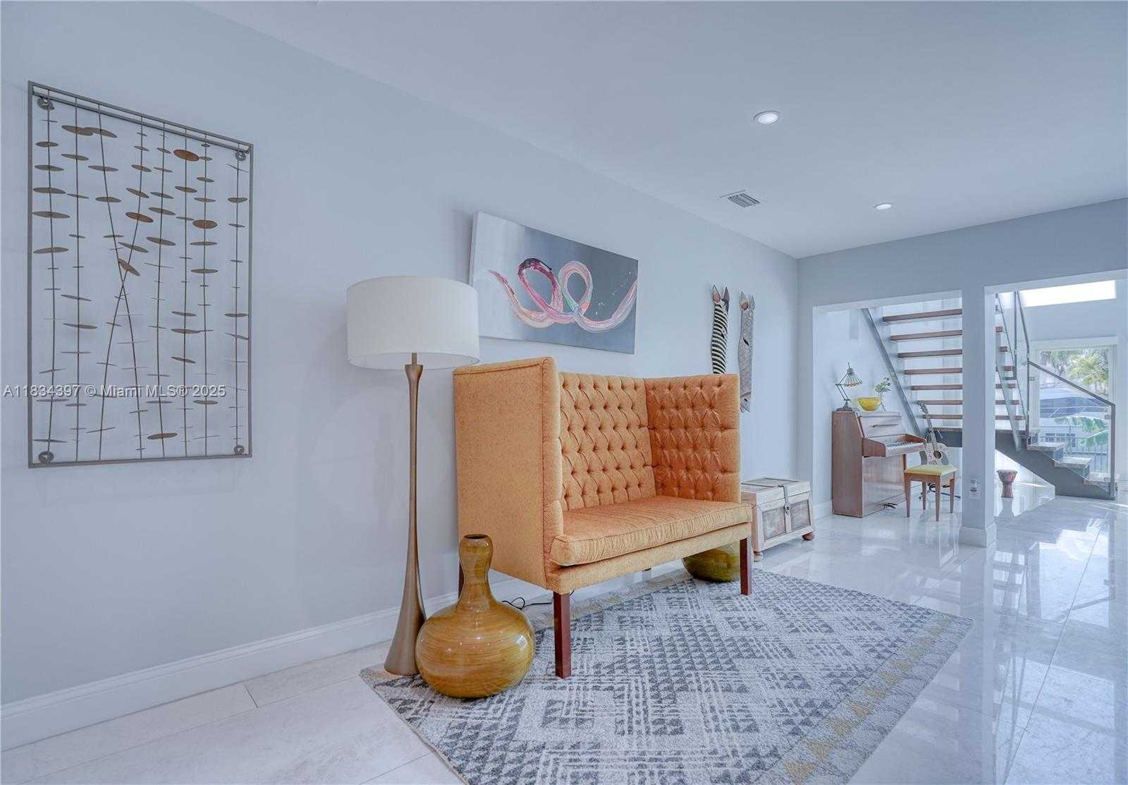 Small Image of 13300 BISCAYNE BAY TER, North Miami Number 8