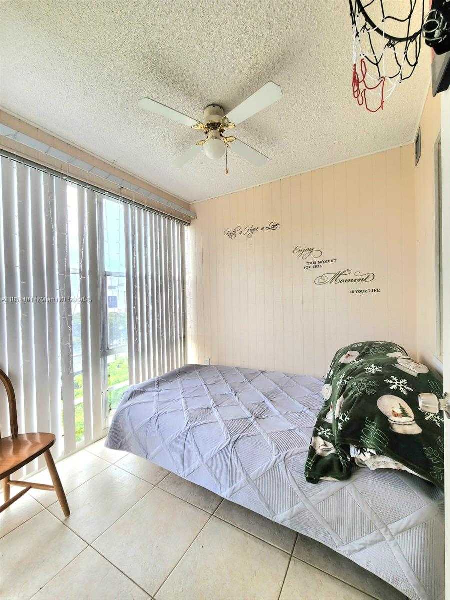 Small Image of 200 177TH DR #515, Sunny Isles Beach Number 12