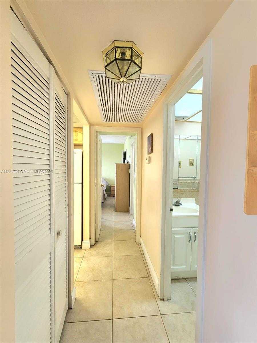 Small Image of 200 177TH DR #515, Sunny Isles Beach Number 13