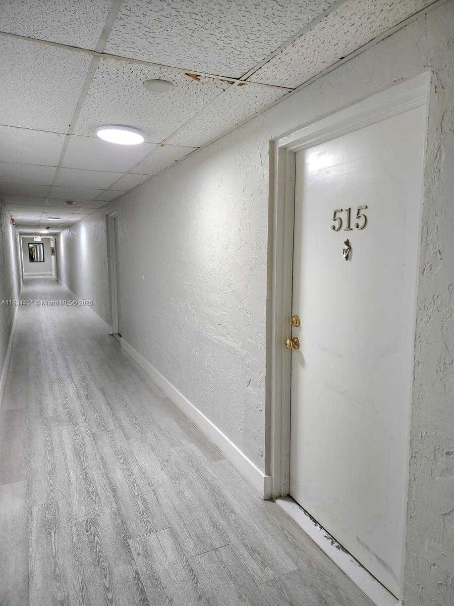Small Image of 200 177TH DR #515, Sunny Isles Beach Number 7