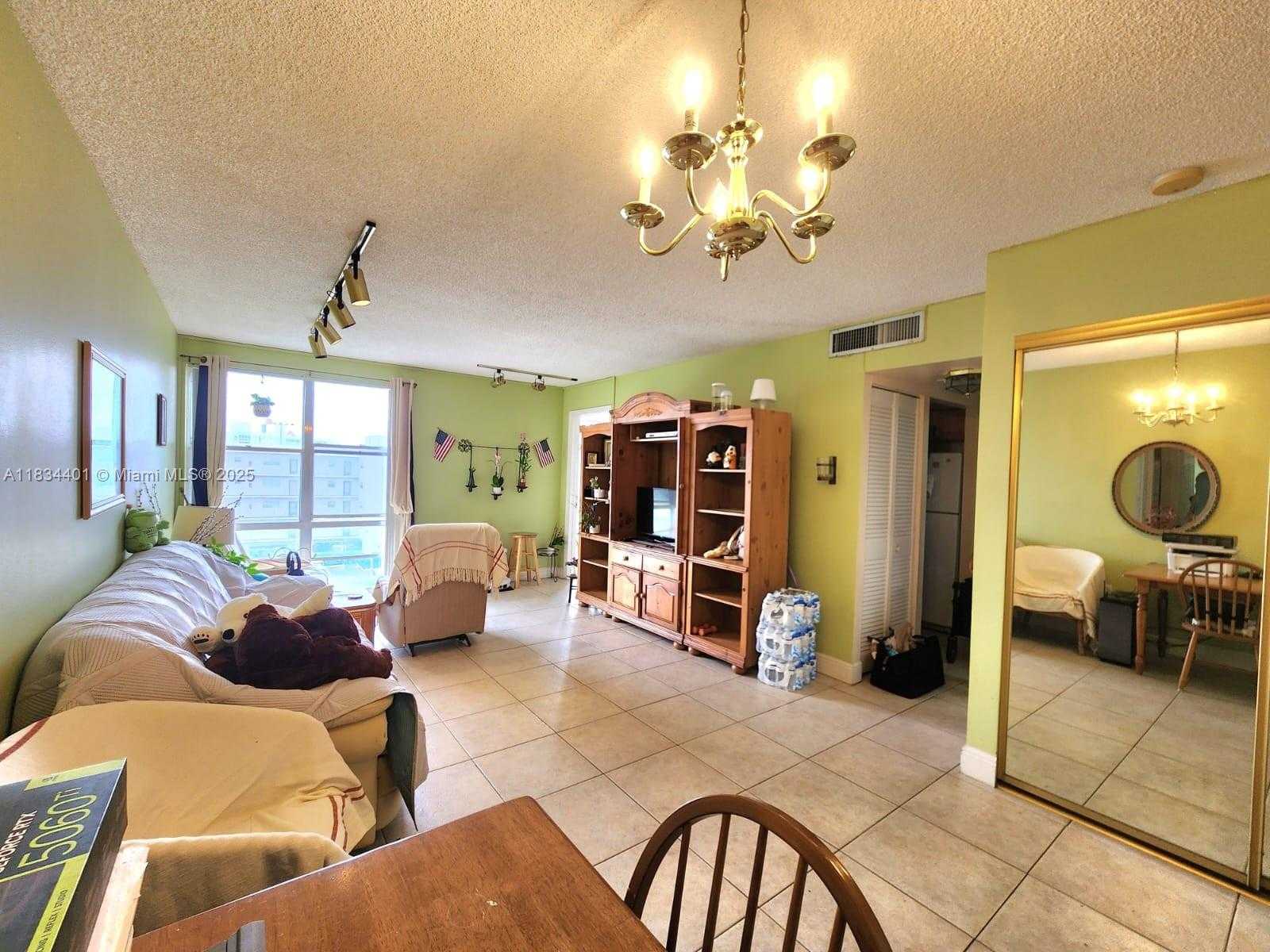 Small Image of 200 177TH DR #515, Sunny Isles Beach Number 9