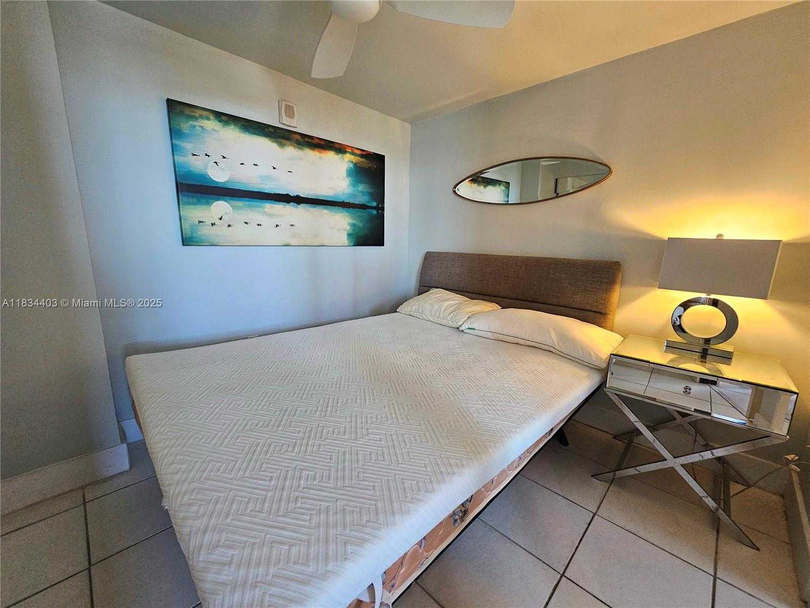 Small Image of 2829 INDIAN CREEK DR #905, Miami Beach Number 8