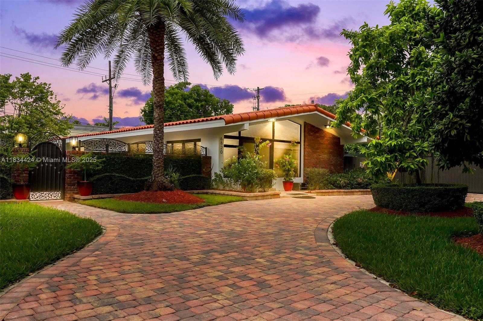 Small Image of 6820 SOUTH WEST 86TH AVE, Miami Number 27