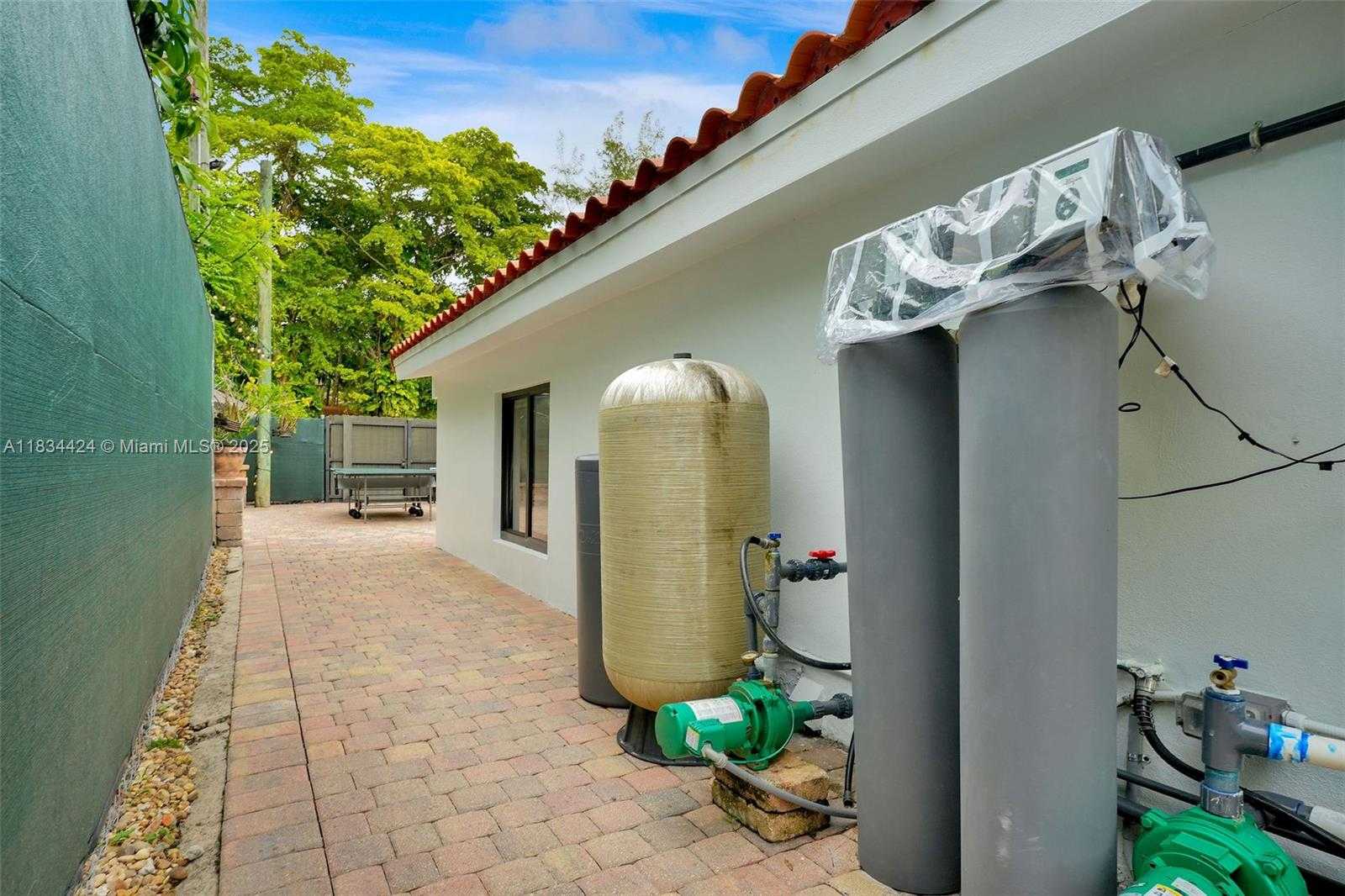 Small Image of 6820 SOUTH WEST 86TH AVE, Miami Number 34