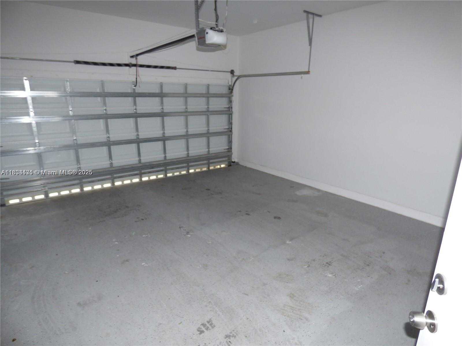 Small Image of 2771 TREASURE COVE CIR #2771, Dania Beach Number 15