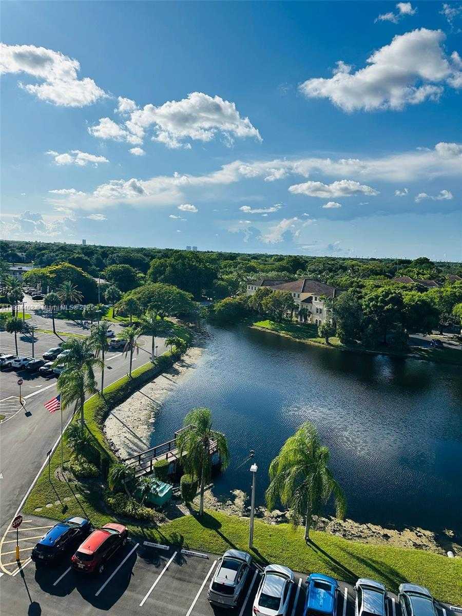 Small Image of 250 JACARANDA DR #806, Plantation Number 20