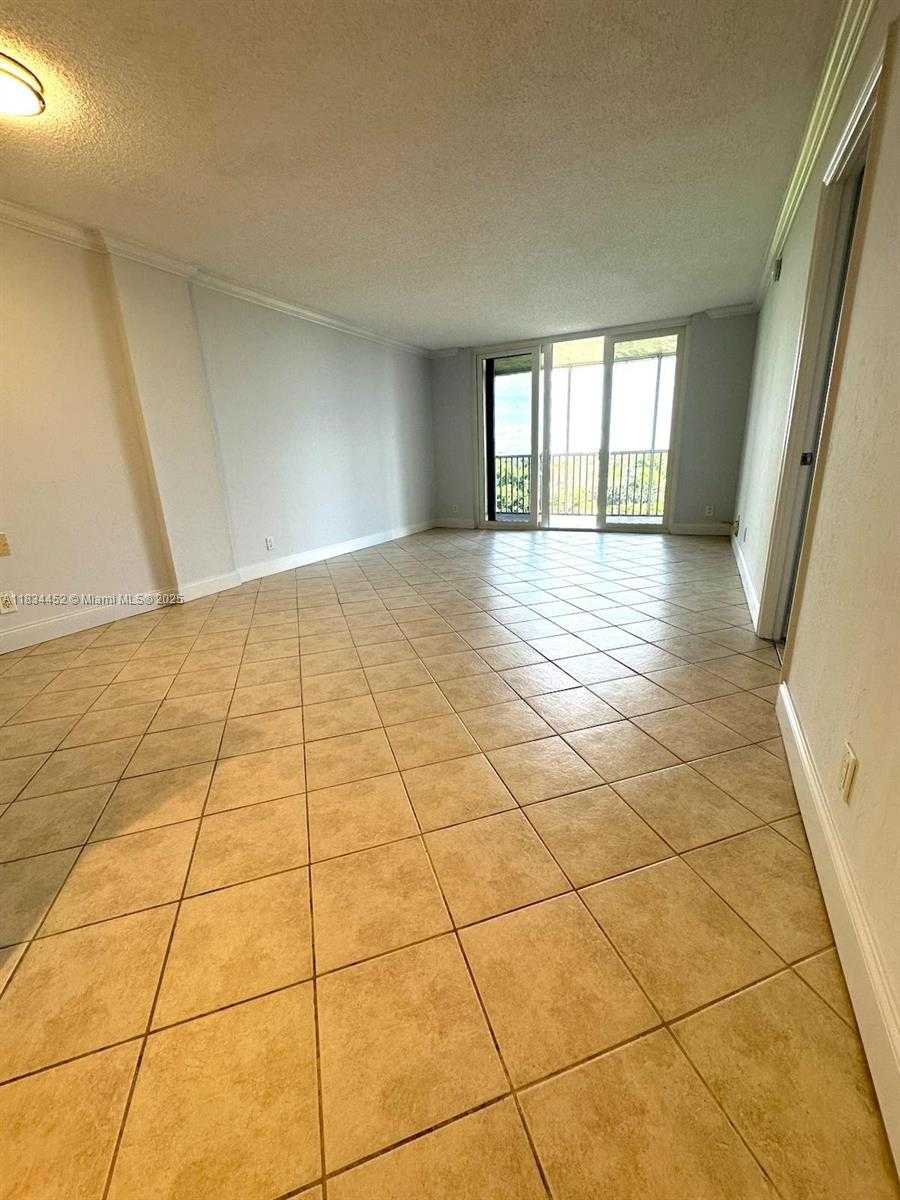Small Image of 250 JACARANDA DR #806, Plantation Number 8