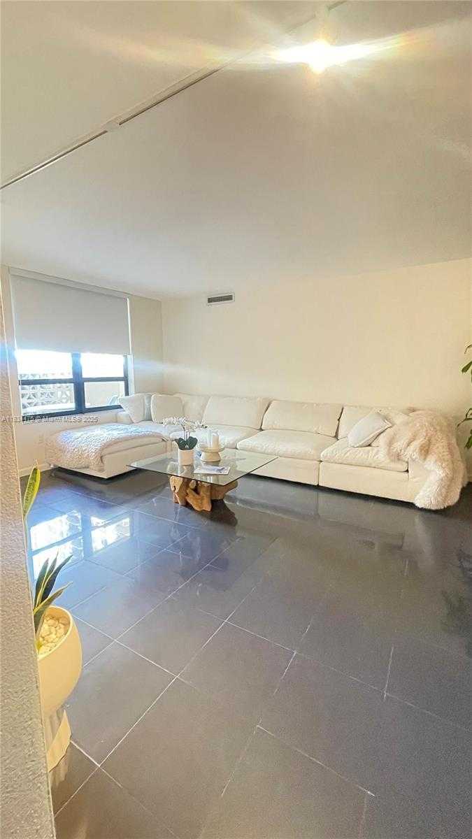 Small Image of 10185 COLLINS AVE #208, Bal Harbour Number 4