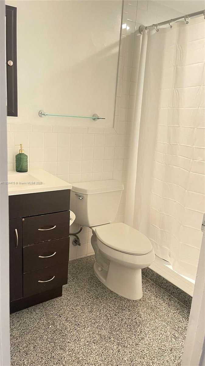 Small Image of 10185 COLLINS AVE #208, Bal Harbour Number 7