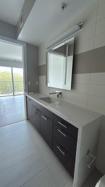 Small Image of 2025 MERIDIAN AVE #6, Miami Beach Number 16
