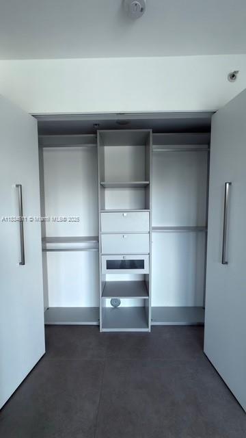 Small Image of 2025 MERIDIAN AVE #6, Miami Beach Number 17