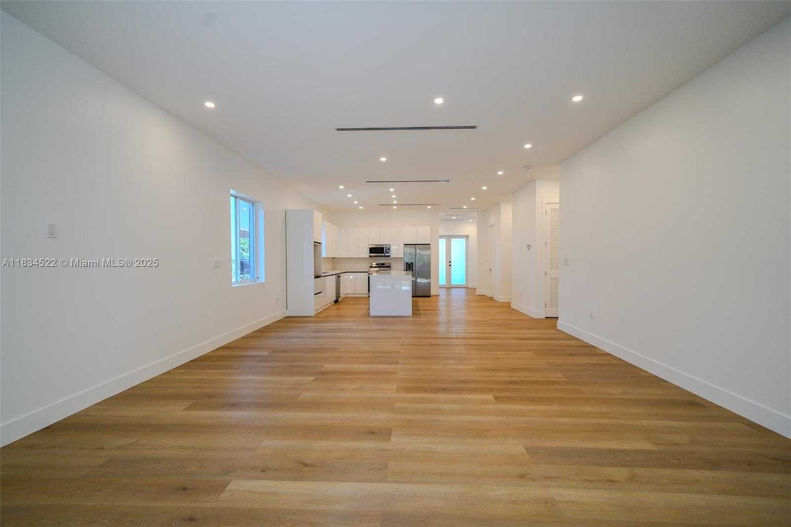 Small Image of 112 NORTH WEST 24TH CT, Miami Number 9