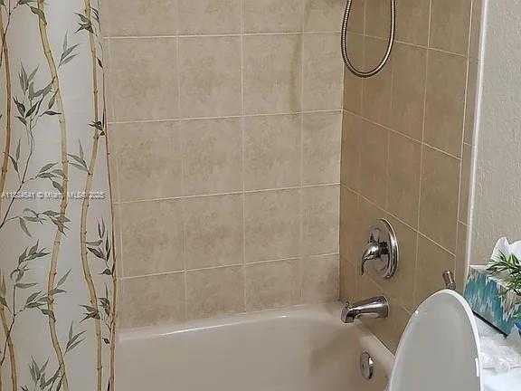 Small Image of 10901 NORTH WEST 88TH TER #804, Doral Number 19