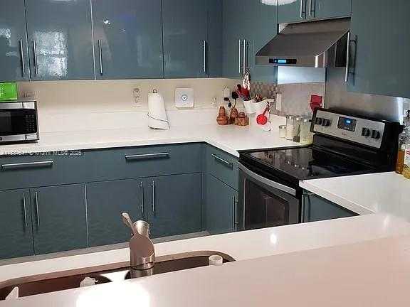 Small Image of 10901 NORTH WEST 88TH TER #804, Doral Number 6