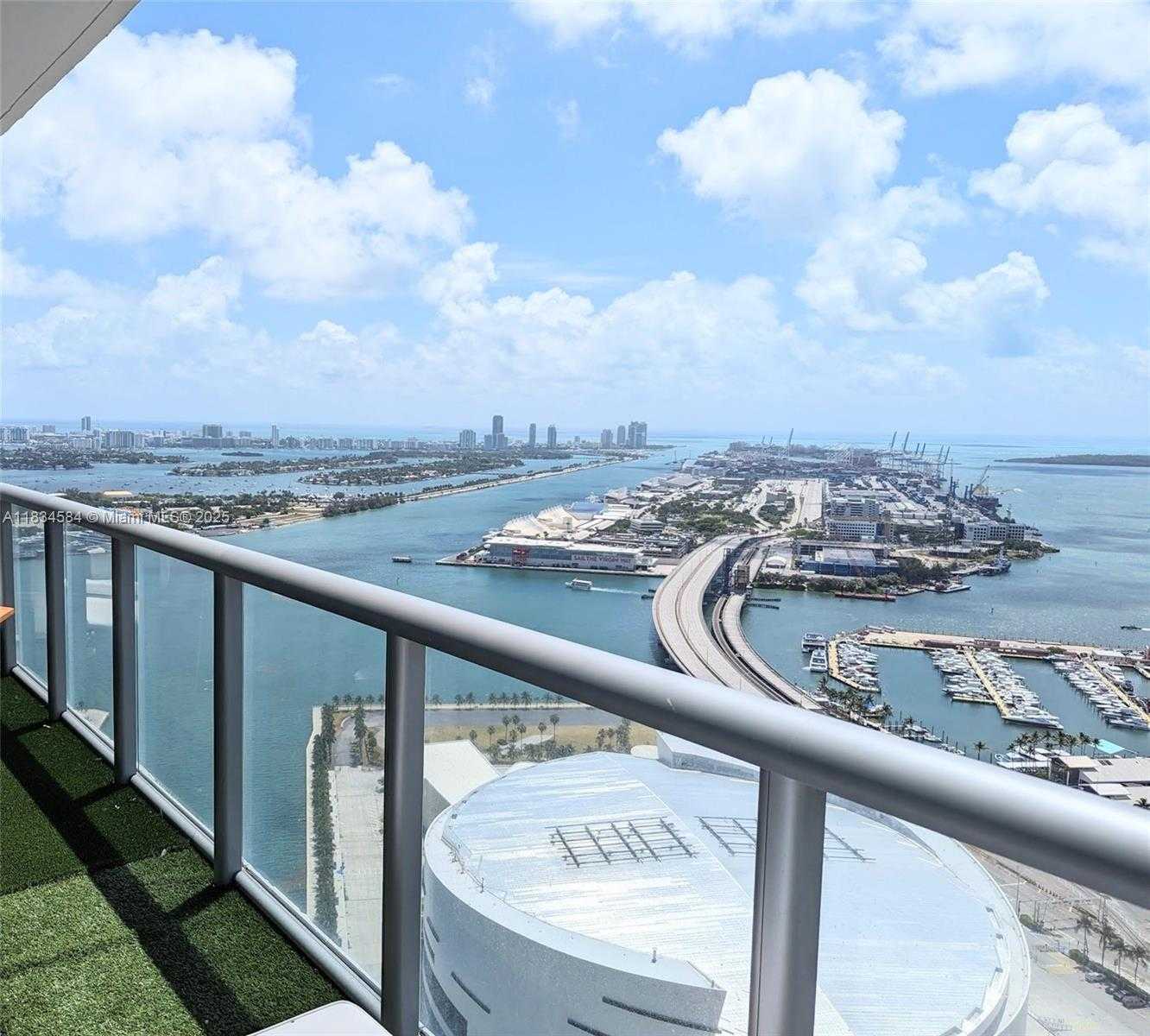 Small Image of 888 BISCAYNE BLVD #4702, Miami Number 14