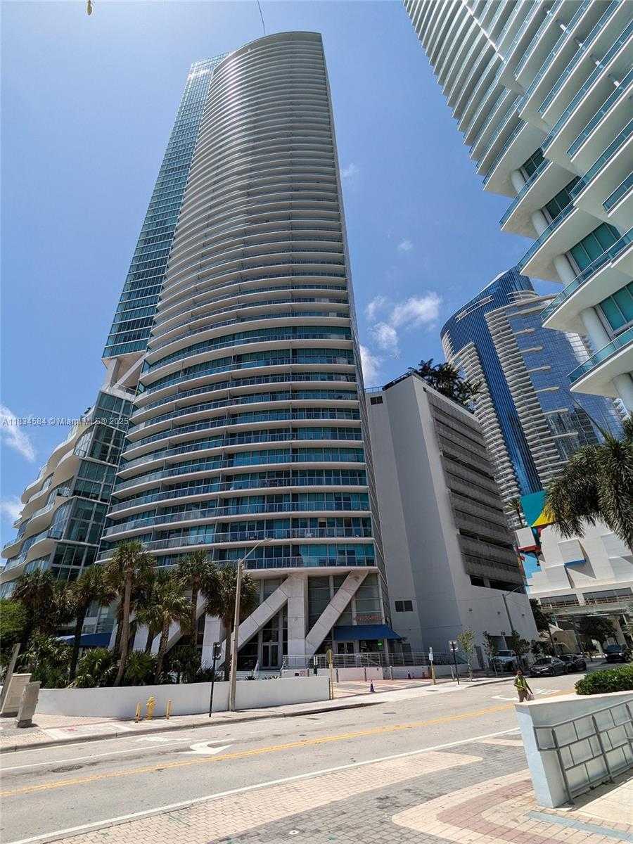 Small Image of 888 BISCAYNE BLVD #4702, Miami Number 2
