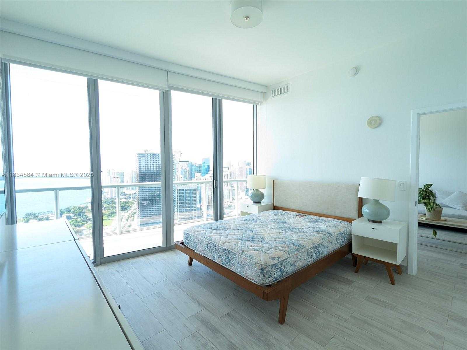 Small Image of 888 BISCAYNE BLVD #4702, Miami Number 23