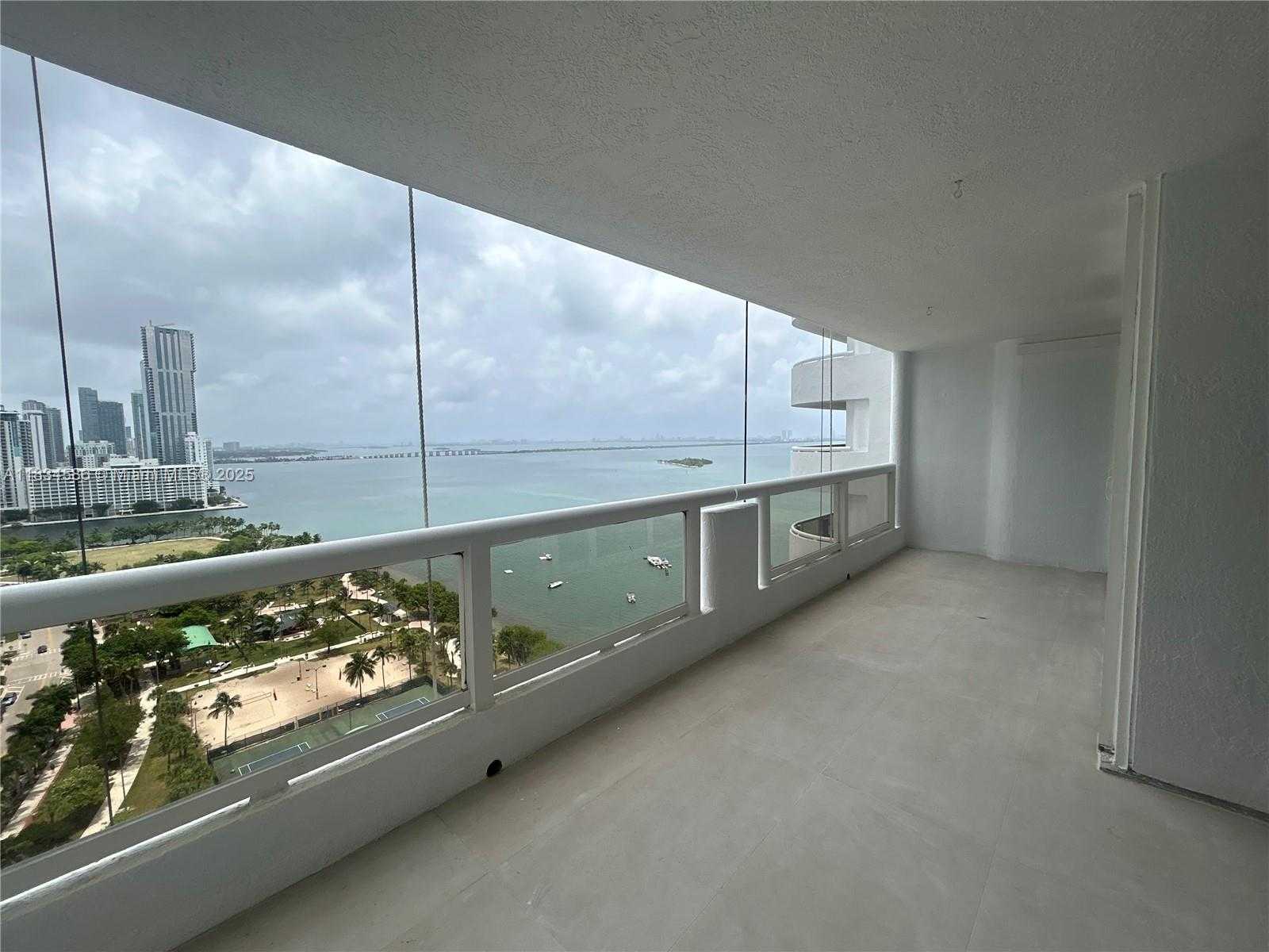 Small Image of 1717 NORTH BAYSHORE DR #A-2539, Miami Number 6