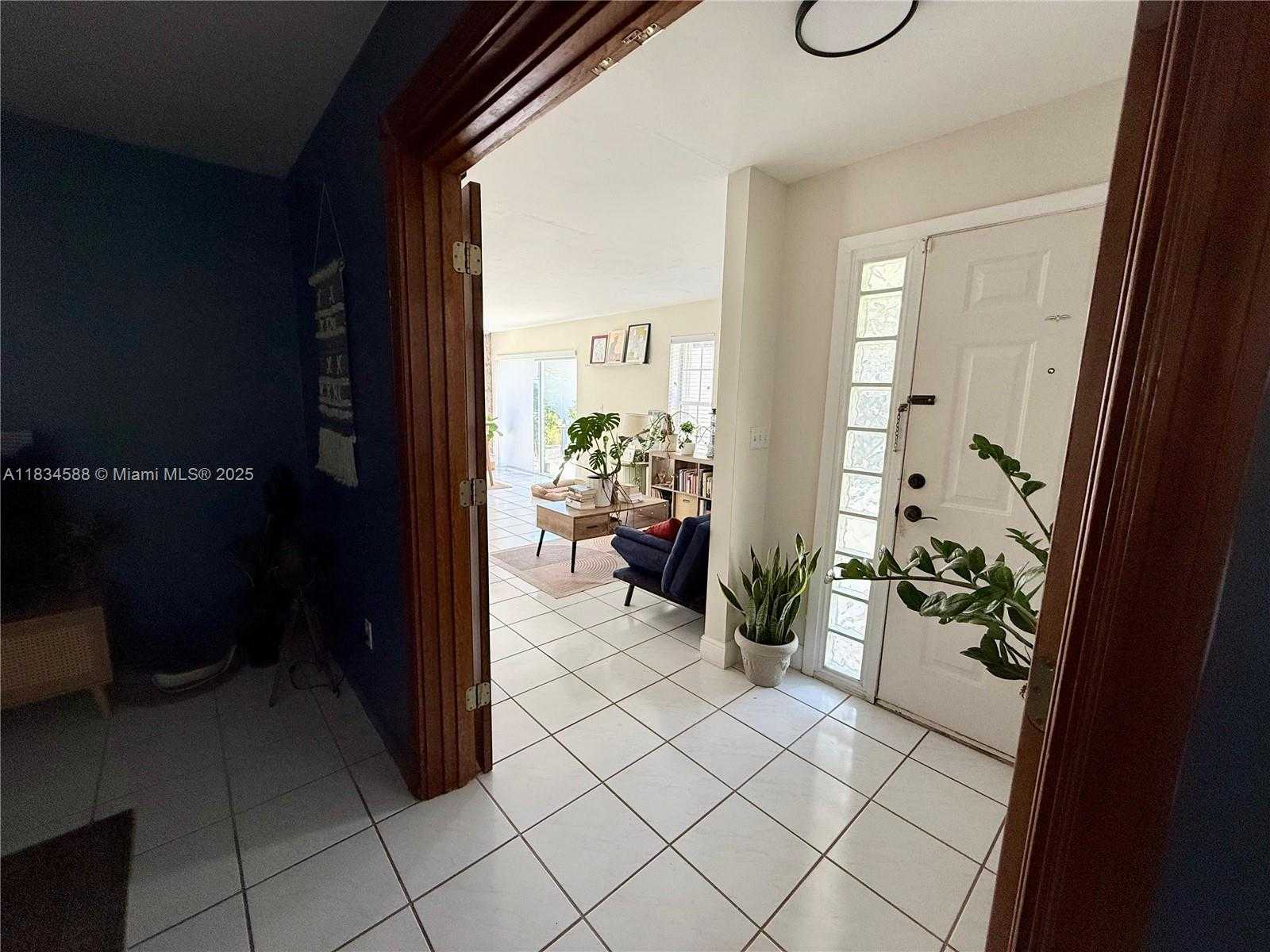 Small Image of 16262 SOUTH WEST 139TH CT #16262, Miami Number 11