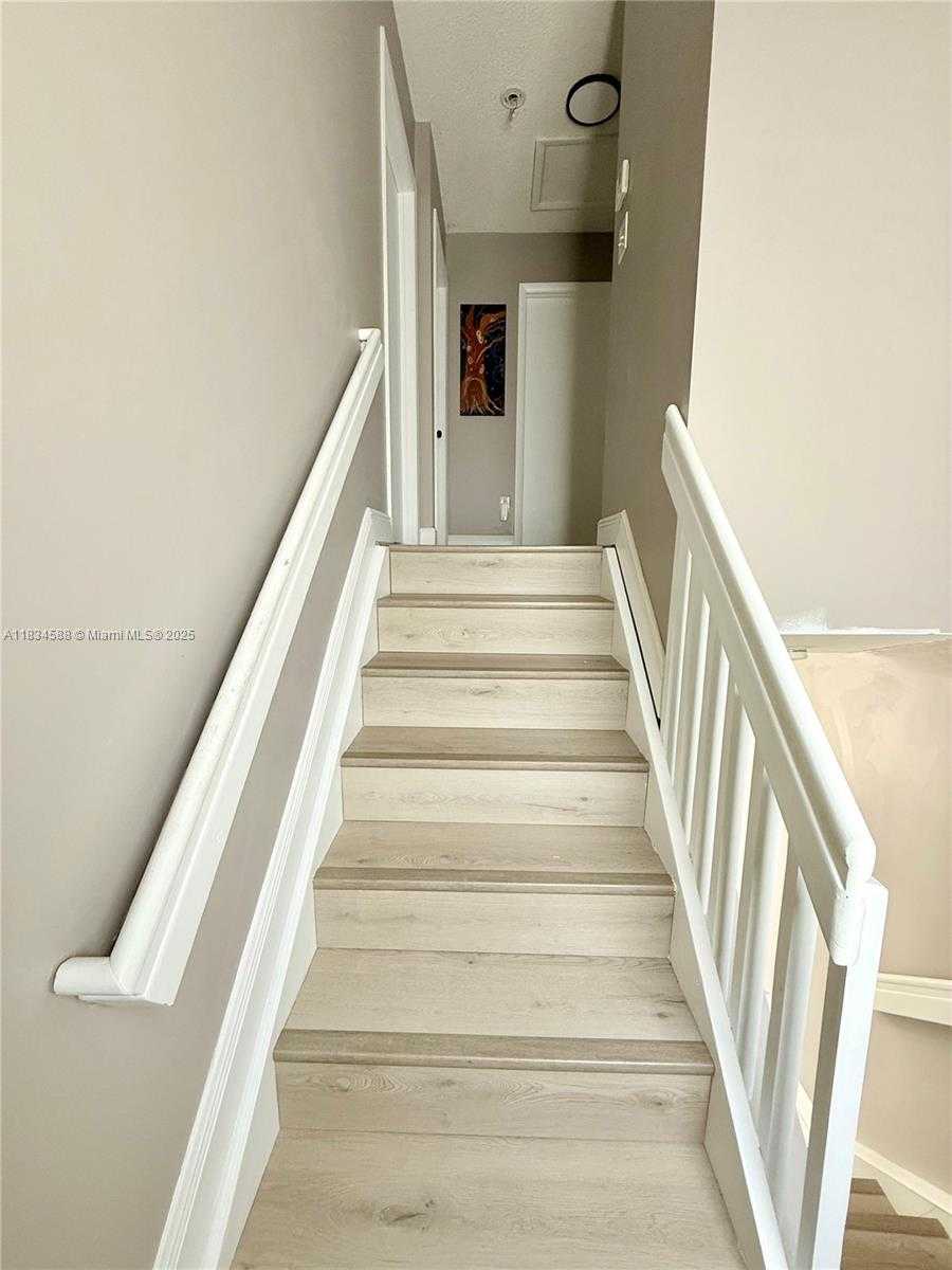 Small Image of 16262 SOUTH WEST 139TH CT #16262, Miami Number 15