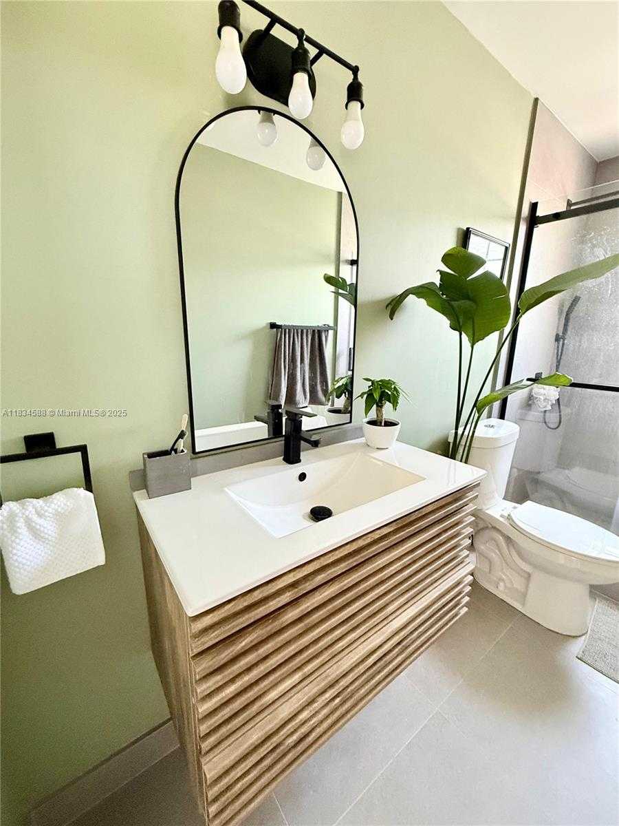 Small Image of 16262 SOUTH WEST 139TH CT #16262, Miami Number 20
