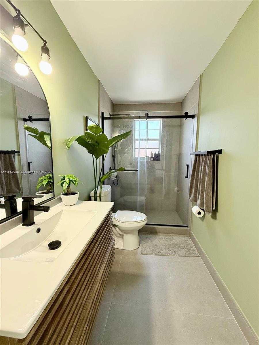 Small Image of 16262 SOUTH WEST 139TH CT #16262, Miami Number 21