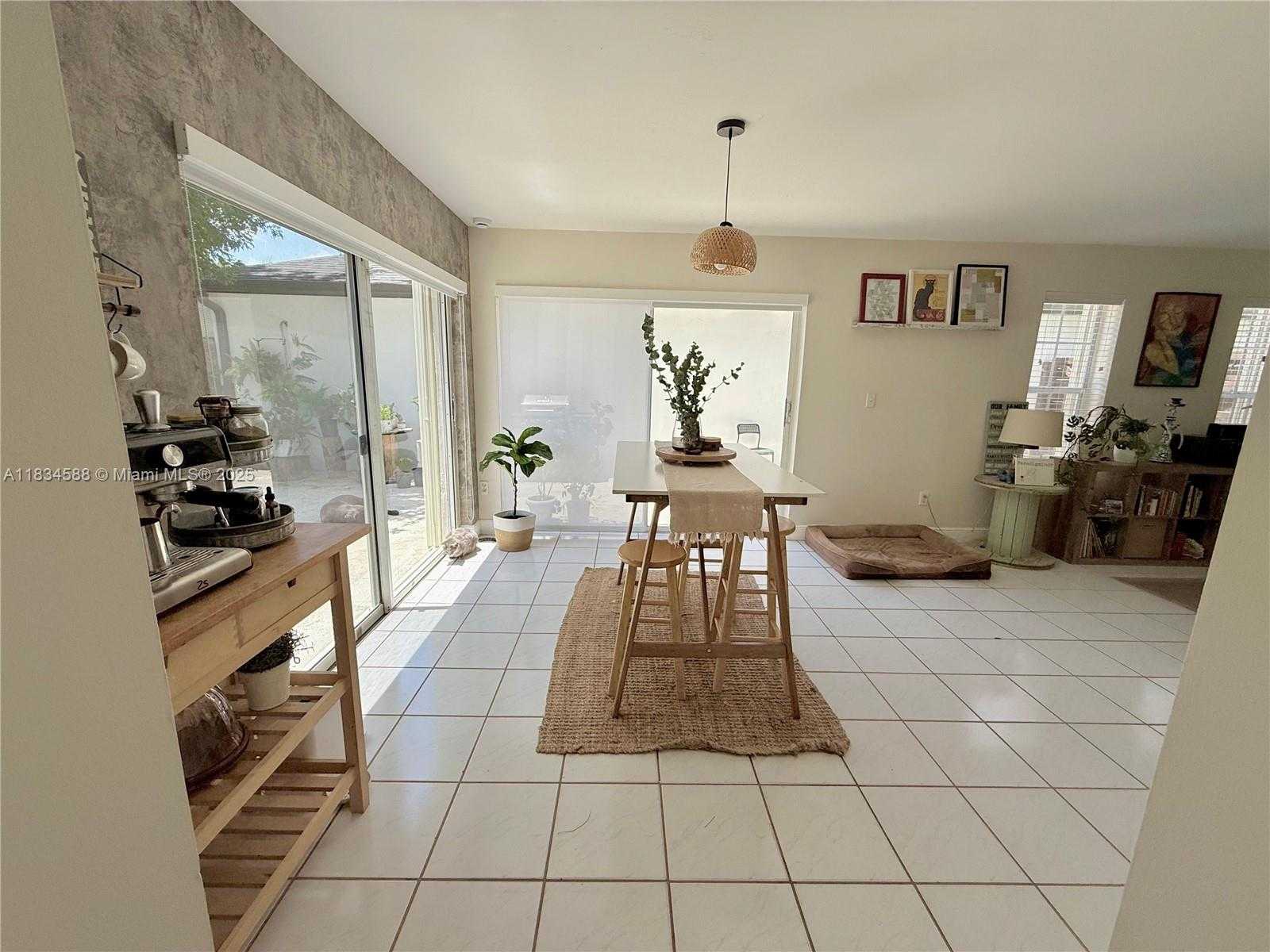 Small Image of 16262 SOUTH WEST 139TH CT #16262, Miami Number 5