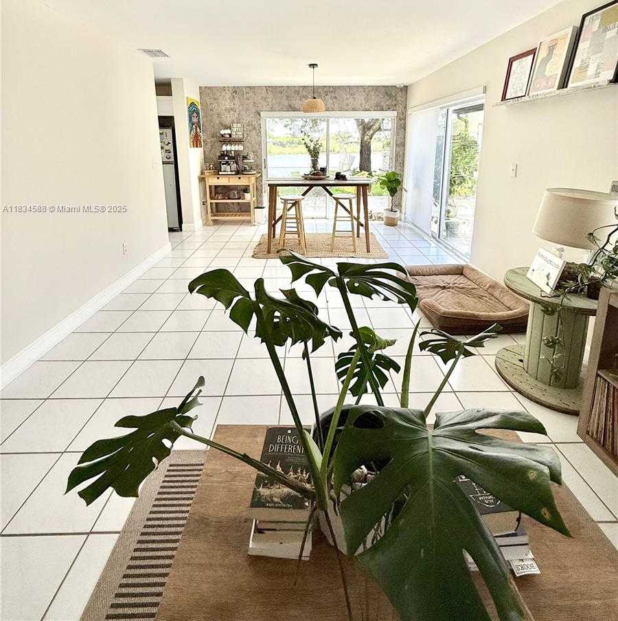Small Image of 16262 SOUTH WEST 139TH CT #16262, Miami Number 6