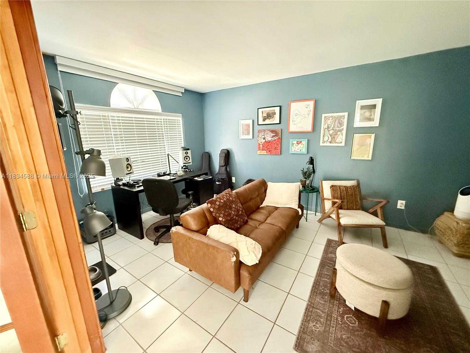 Small Image of 16262 SOUTH WEST 139TH CT #16262, Miami Number 8